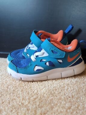 Nike Free Run 2 Toddler Sneakers 7C